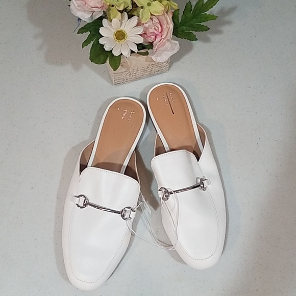 a new day Shoes - NEW Target white Faux Leather slides  9.5